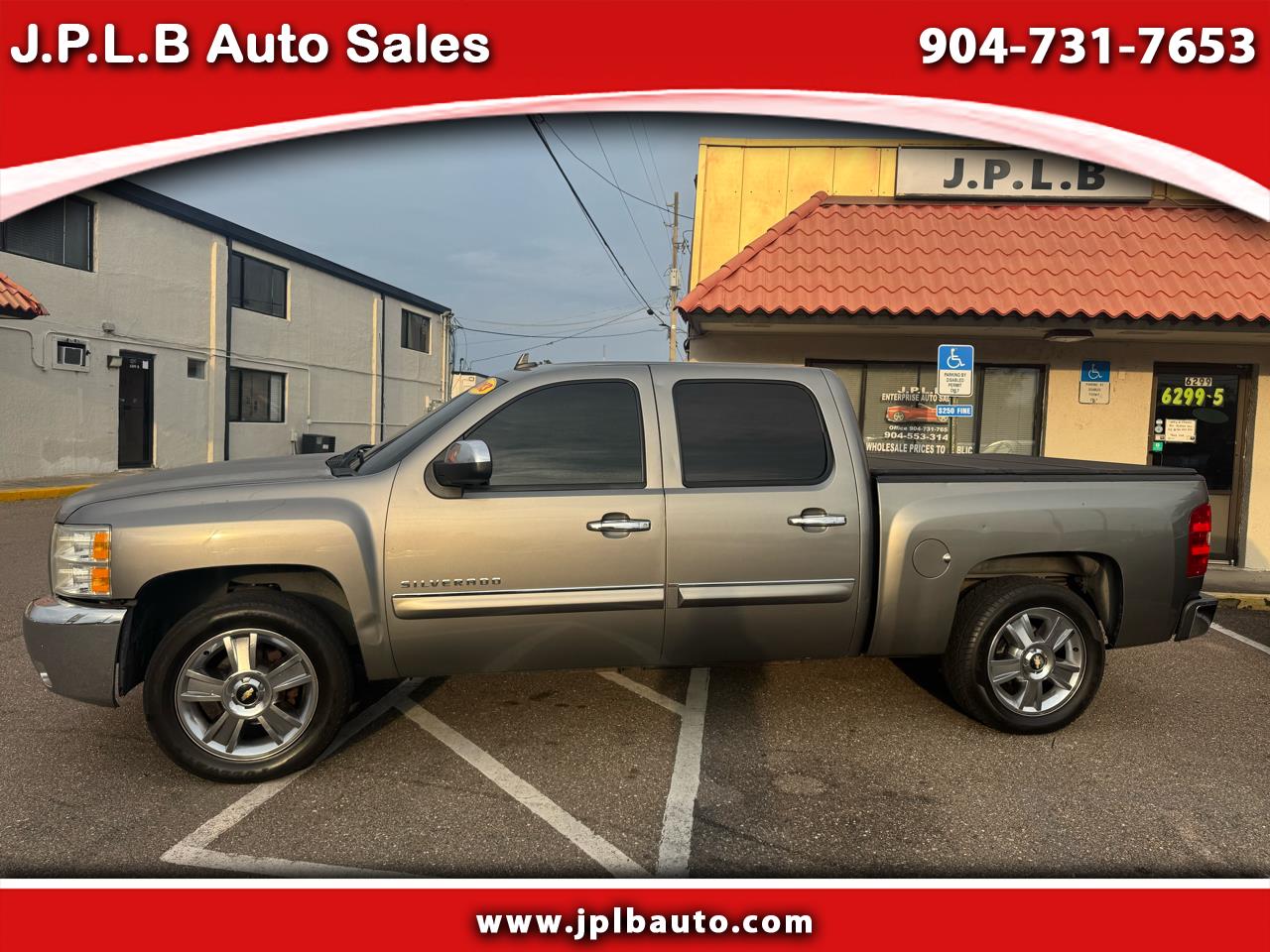 Chevrolet Silverado 1500 1LT Crew Cab 2WD 2013