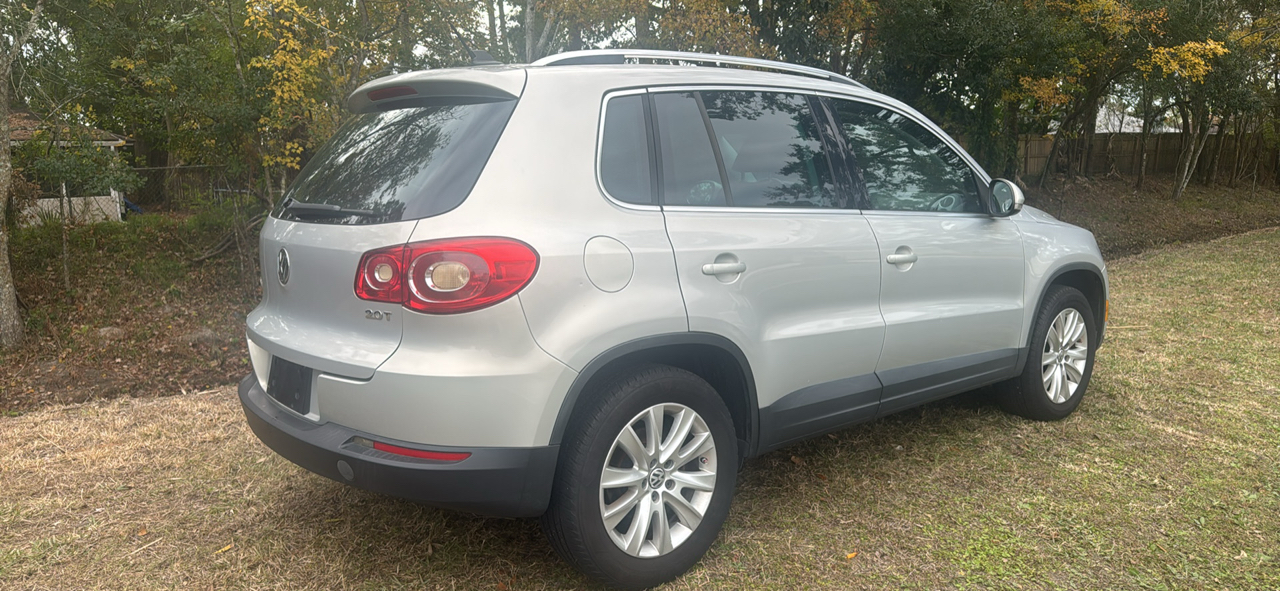 Volkswagen Tiguan SEL 2009