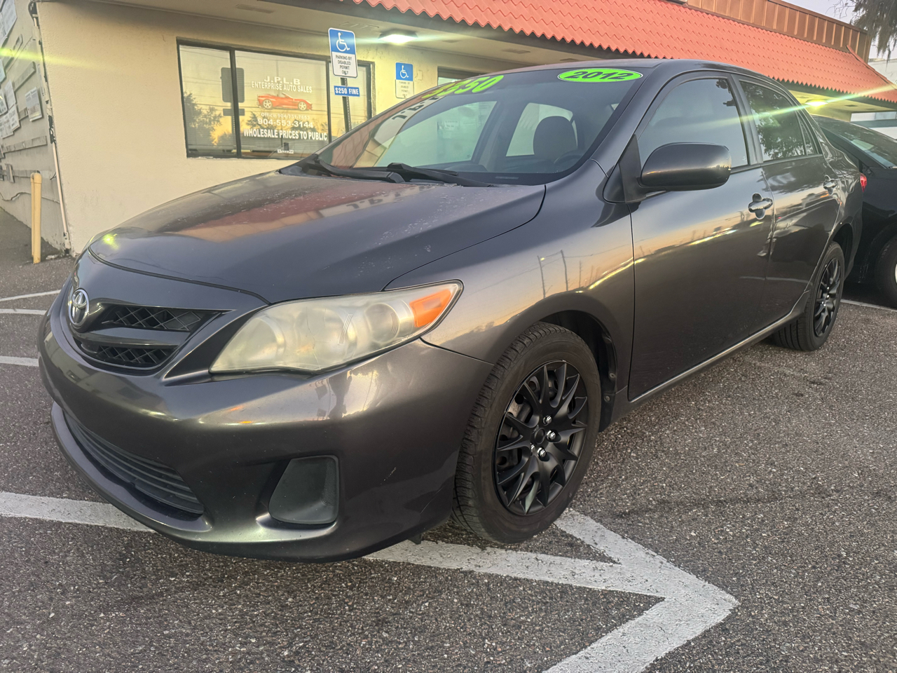 Toyota Corolla S 5-Speed MT 2012