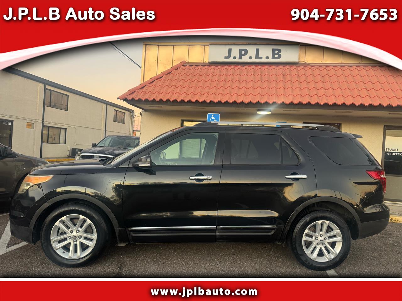 2014 Ford Explorer 2WD 4dr V6 XLT