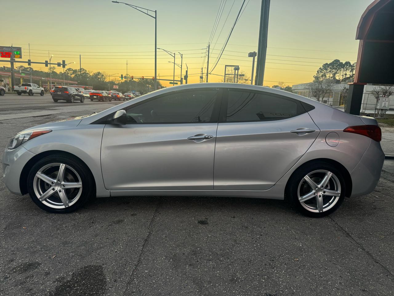 Hyundai Elantra Limited 2013