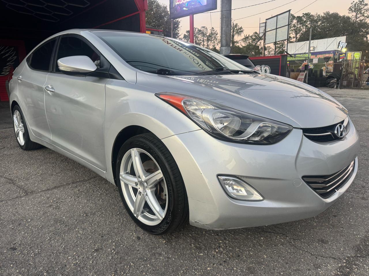 Hyundai Elantra Limited 2013