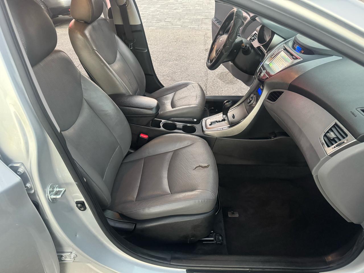 Hyundai Elantra Limited 2013