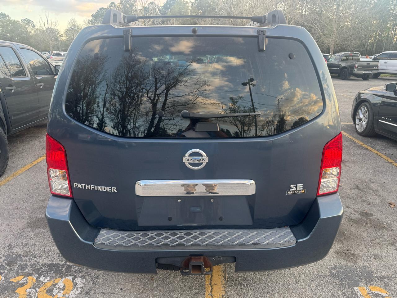 Nissan Pathfinder XE 2WD 2005