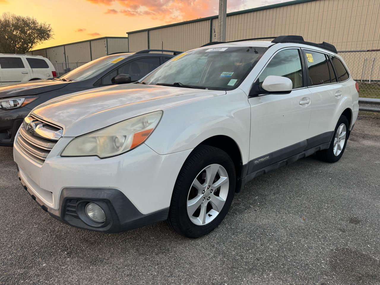 Subaru Outback 2.5i Premium 2013