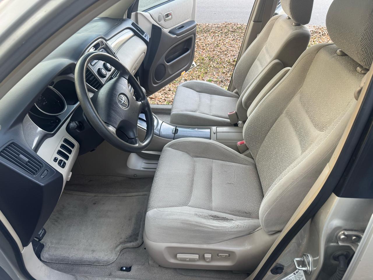 Toyota Highlander V6 2WD 2003