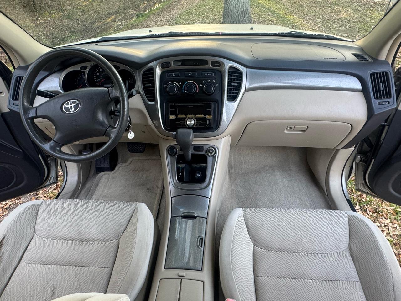 Toyota Highlander V6 2WD 2003