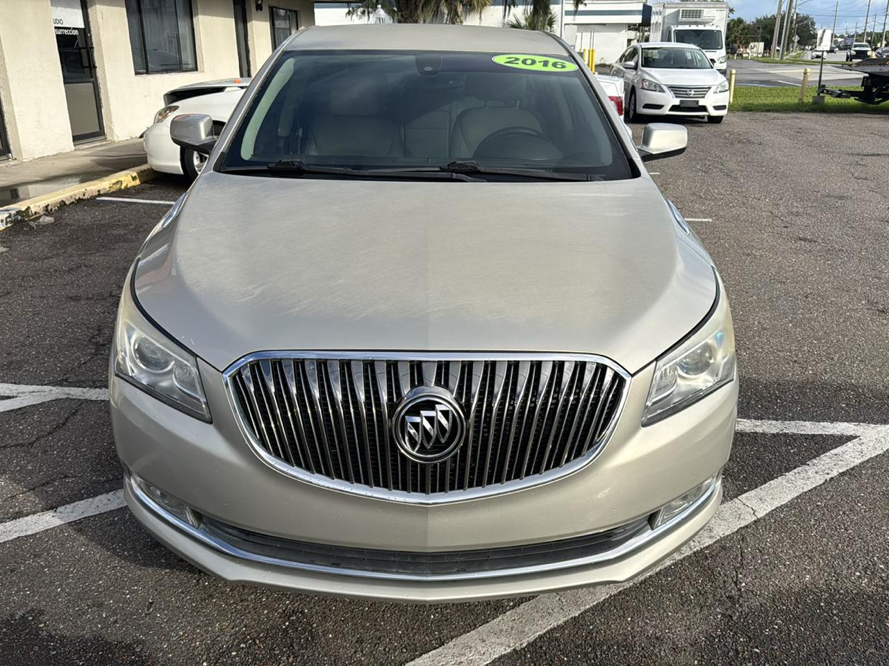Buick LaCrosse Base 2016