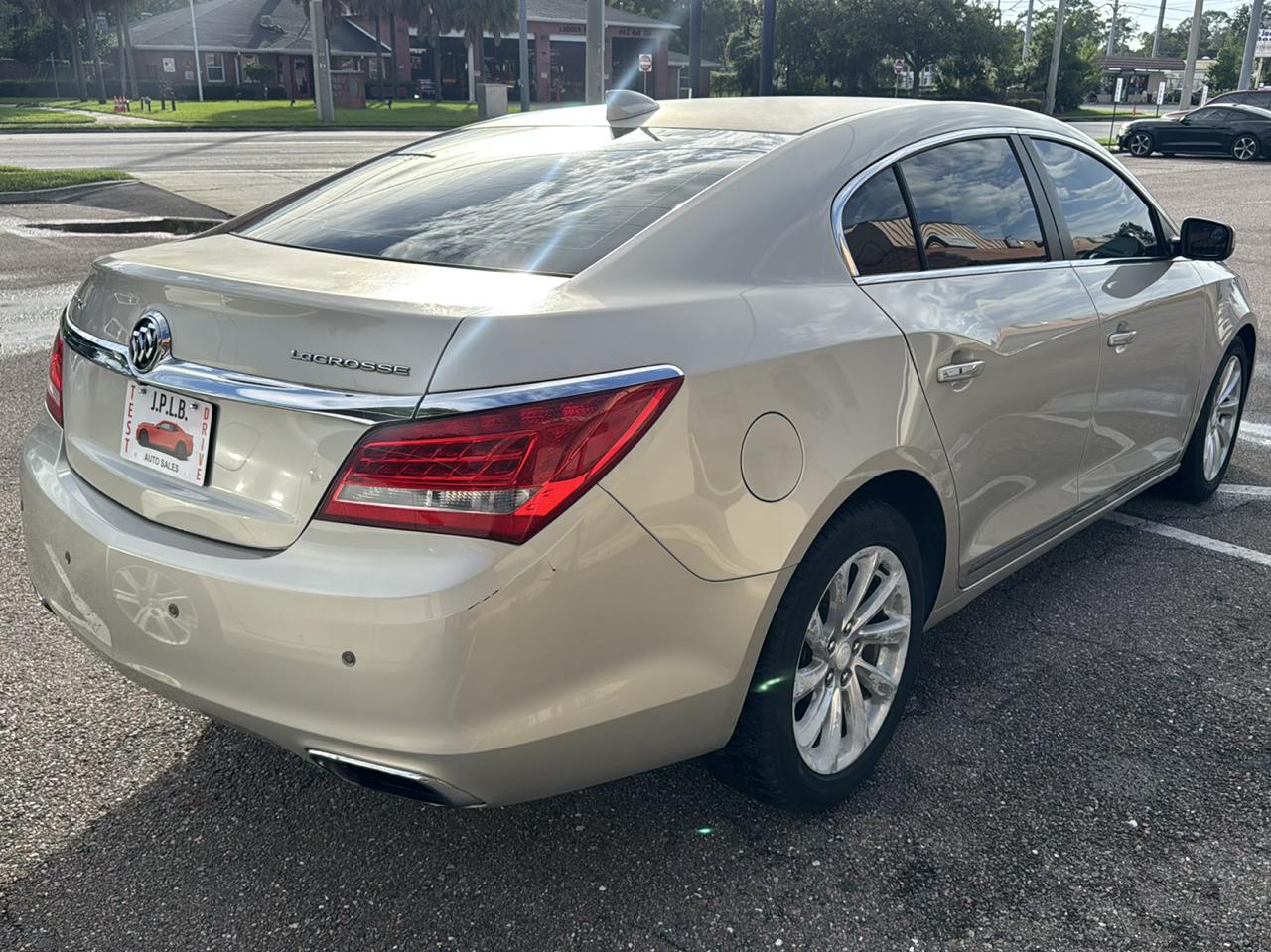 Buick LaCrosse Base 2016