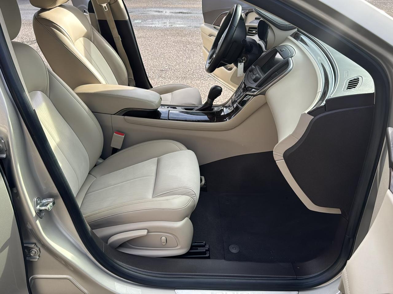 Buick LaCrosse Base 2016