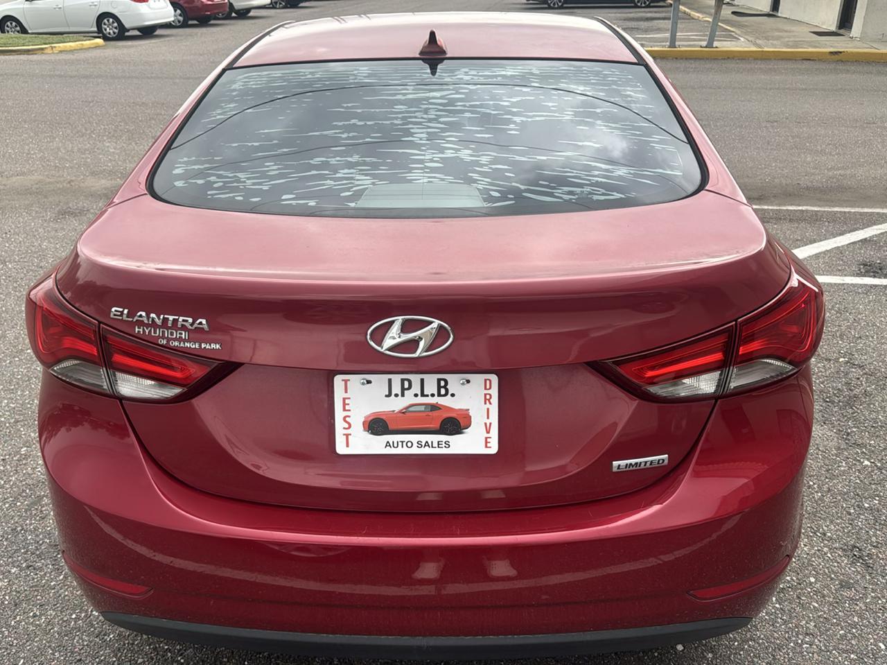 Hyundai Elantra SE 6AT 2015