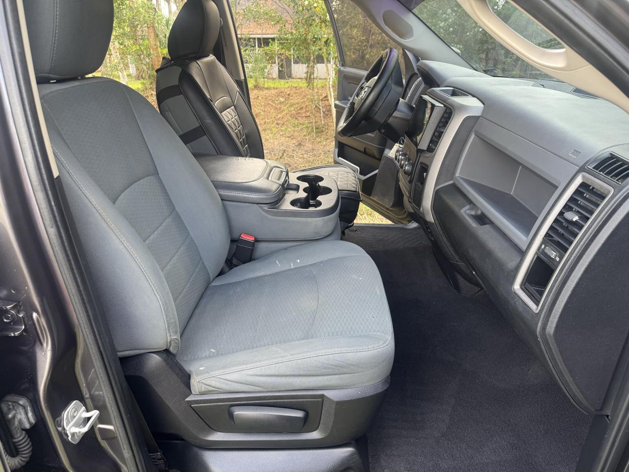 RAM 1500 2WD Quad Cab 140.5" Tradesman 2014