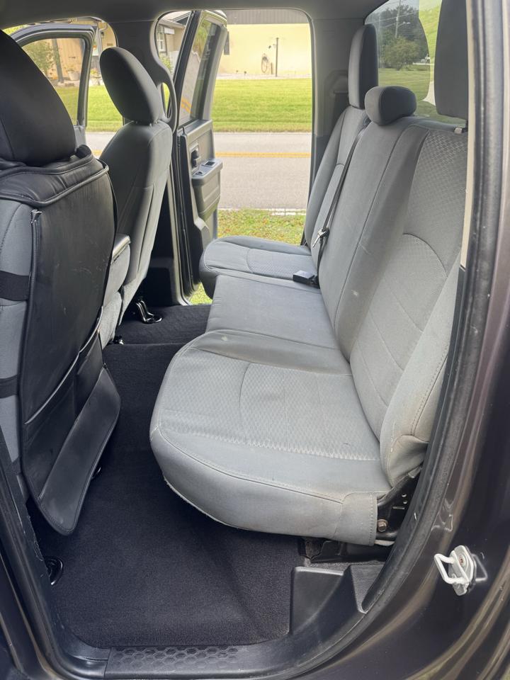 RAM 1500 2WD Quad Cab 140.5" Tradesman 2014