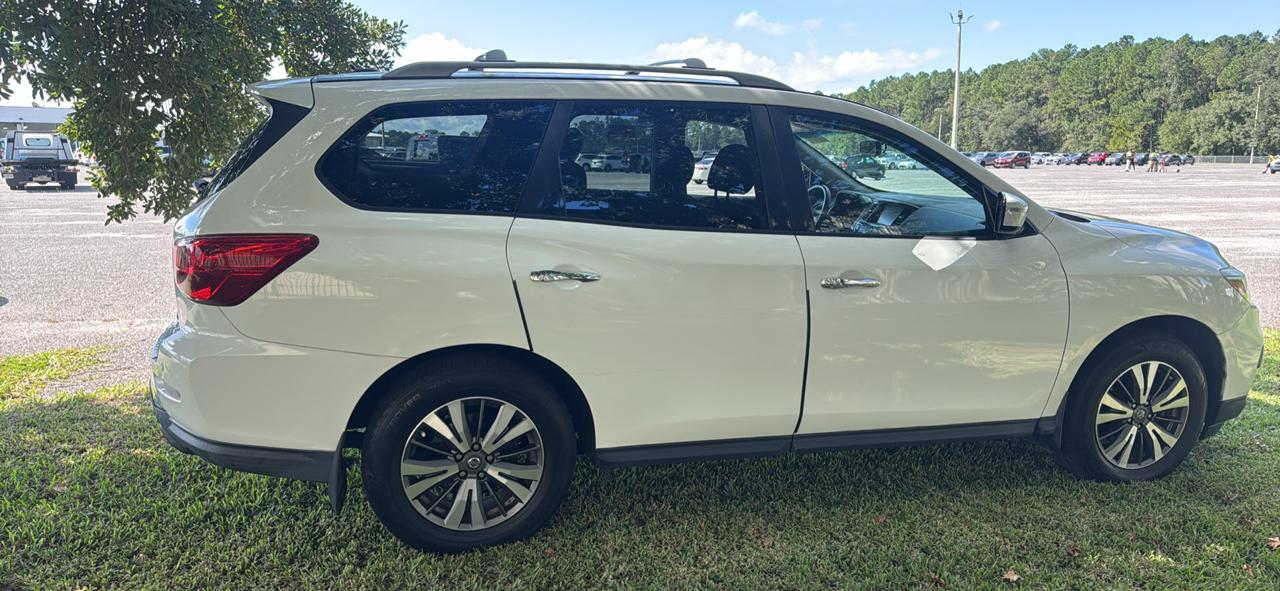 Nissan Pathfinder Platinum 2WD 2017