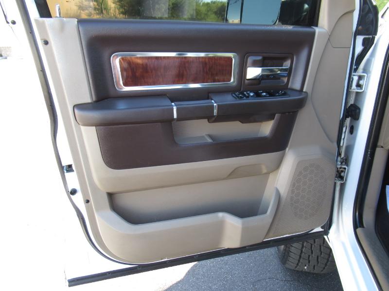 RAM 2500 Laramie Crew Cab SWB 4WD 2012 RAM 2500 Laramie Crew Cab SWB 4WD 2012
