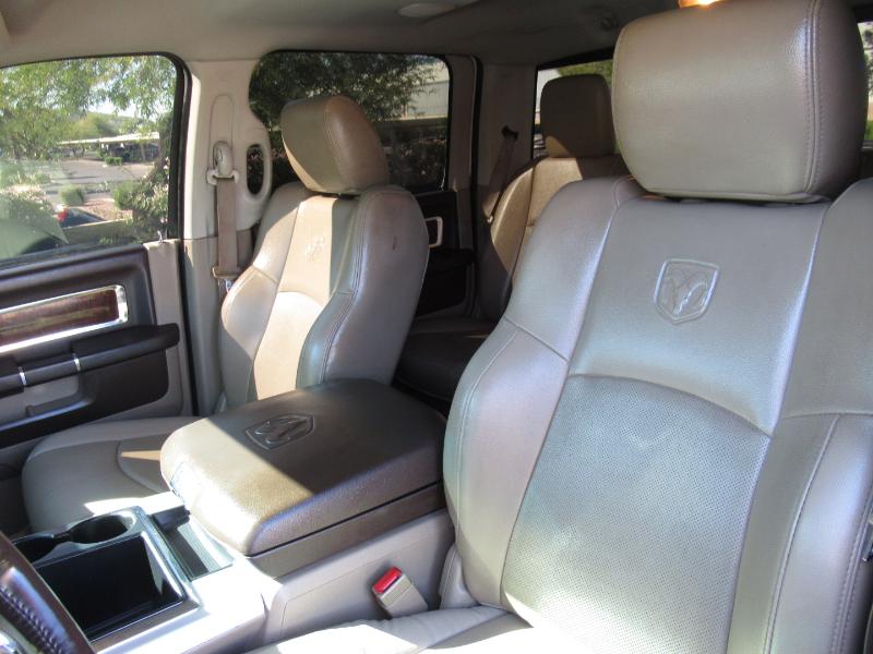 RAM 2500 Laramie Crew Cab SWB 4WD 2012 RAM 2500 Laramie Crew Cab SWB 4WD 2012