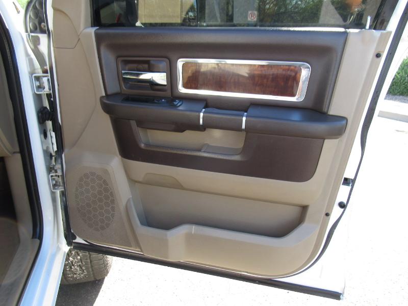 RAM 2500 Laramie Crew Cab SWB 4WD 2012 RAM 2500 Laramie Crew Cab SWB 4WD 2012