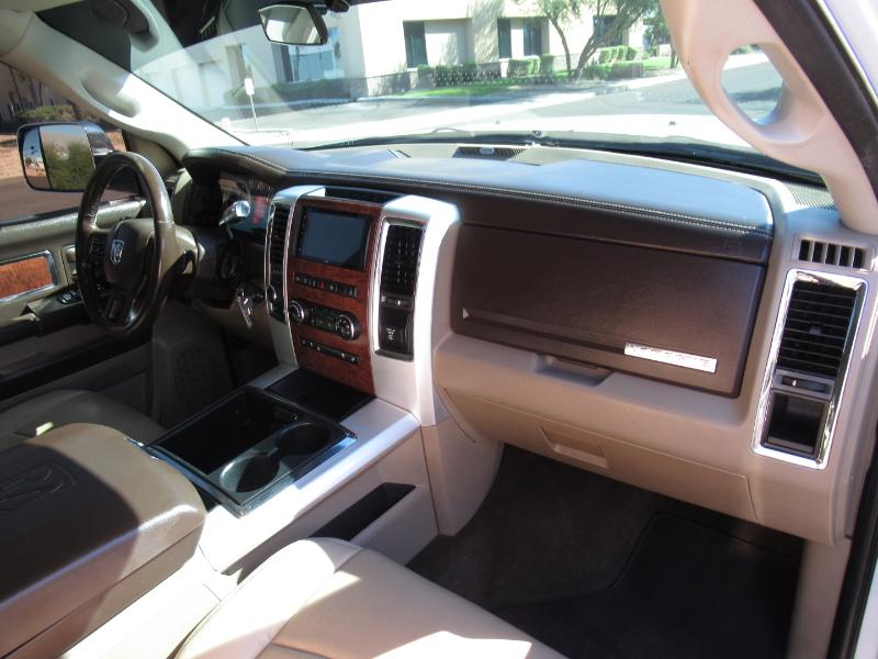 RAM 2500 Laramie Crew Cab SWB 4WD 2012 RAM 2500 Laramie Crew Cab SWB 4WD 2012