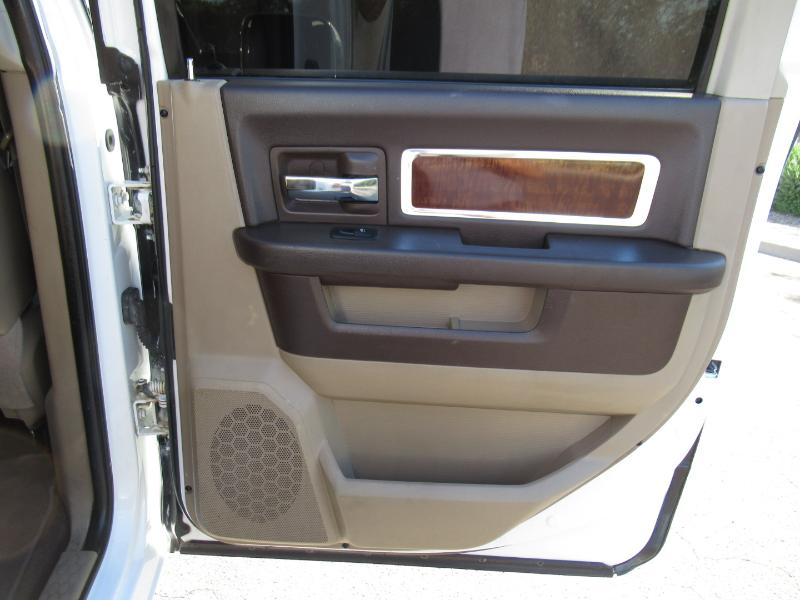 RAM 2500 Laramie Crew Cab SWB 4WD 2012 RAM 2500 Laramie Crew Cab SWB 4WD 2012