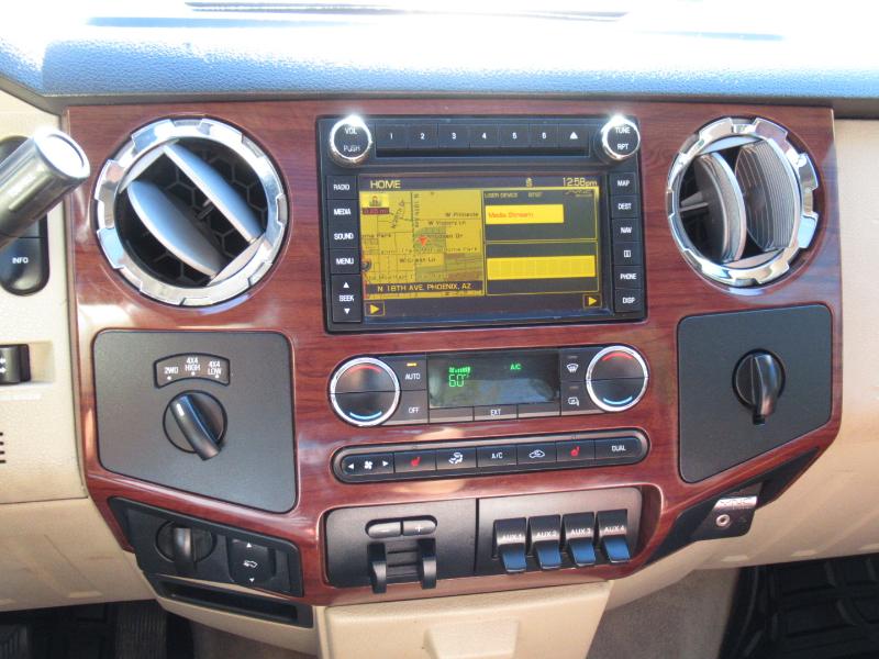 Ford F-350 SD Cabela Crew Cab Long Bed 4WD 2010 Ford F-350 SD Cabela Crew Cab Long Bed 4WD 2010