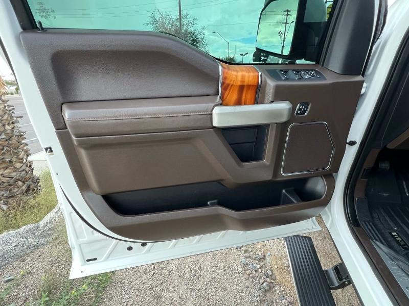 Ford F-150 Lariat SuperCrew 5.5-ft. Bed 4WD 2016 Ford F-150 Lariat SuperCrew 5.5-ft. Bed 4WD 2016