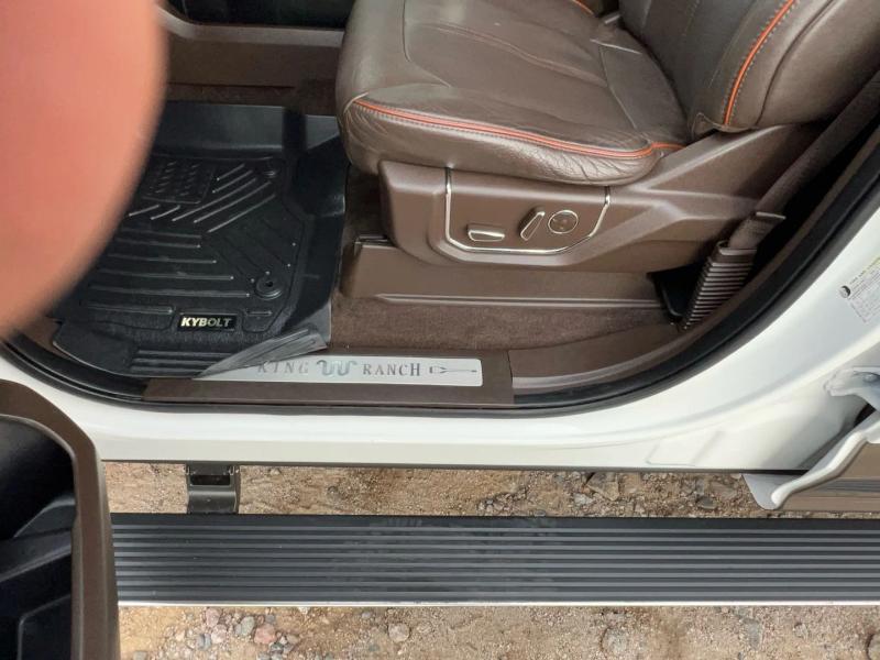 Ford F-150 Lariat SuperCrew 5.5-ft. Bed 4WD 2016 Ford F-150 Lariat SuperCrew 5.5-ft. Bed 4WD 2016