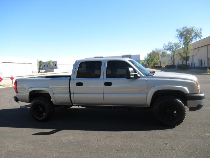 Chevrolet Silverado 2500HD Work Truck Crew Cab 2WD 2006