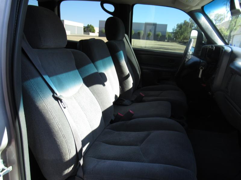 Chevrolet Silverado 2500HD Work Truck Crew Cab 2WD 2006