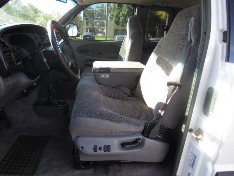 Dodge Ram 3500 Quad Cab Long Bed 4WD 2001