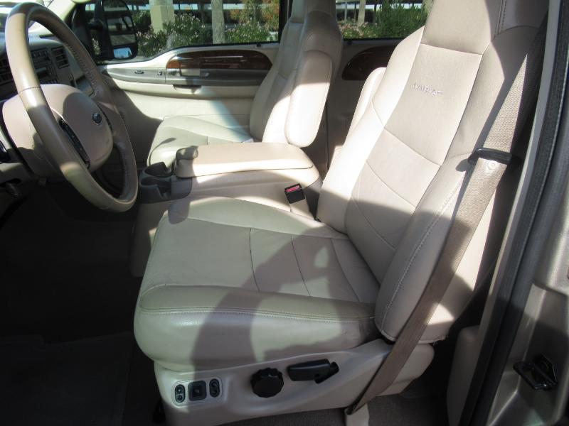 Ford F-350 SD Lariat Crew Cab Long Bed 4WD 2004