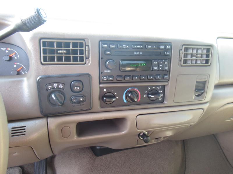 Ford F-350 SD Lariat Crew Cab Long Bed 4WD 2004