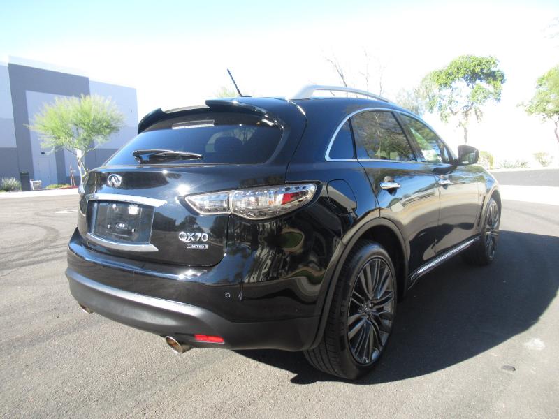 Infiniti QX70 Base 2017