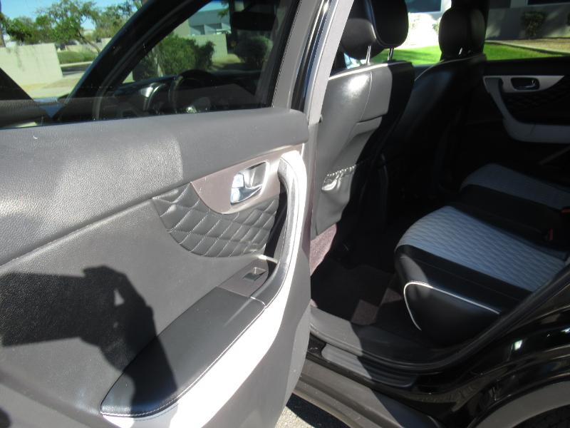 Infiniti QX70 Base 2017