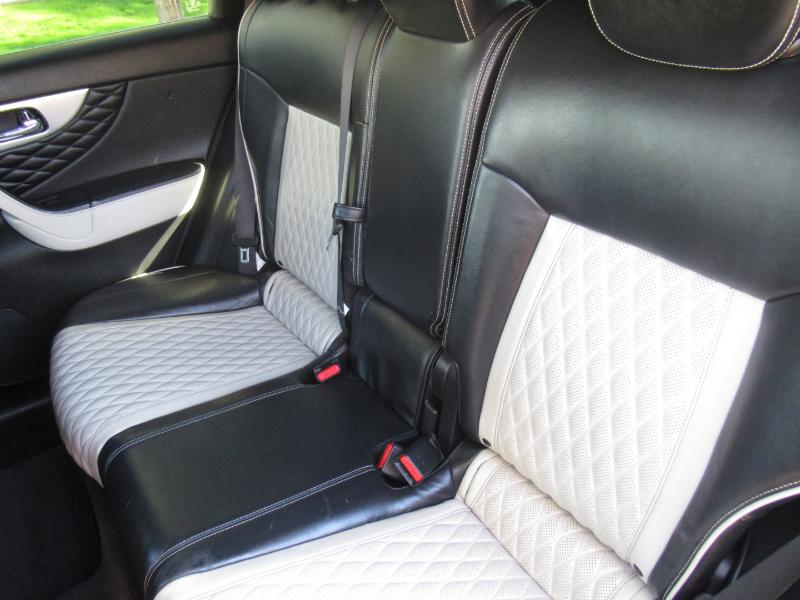 Infiniti QX70 Base 2017