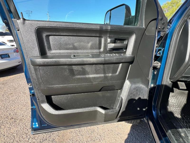 RAM 5500 Crew Cab SWB 4WD DRW 2022