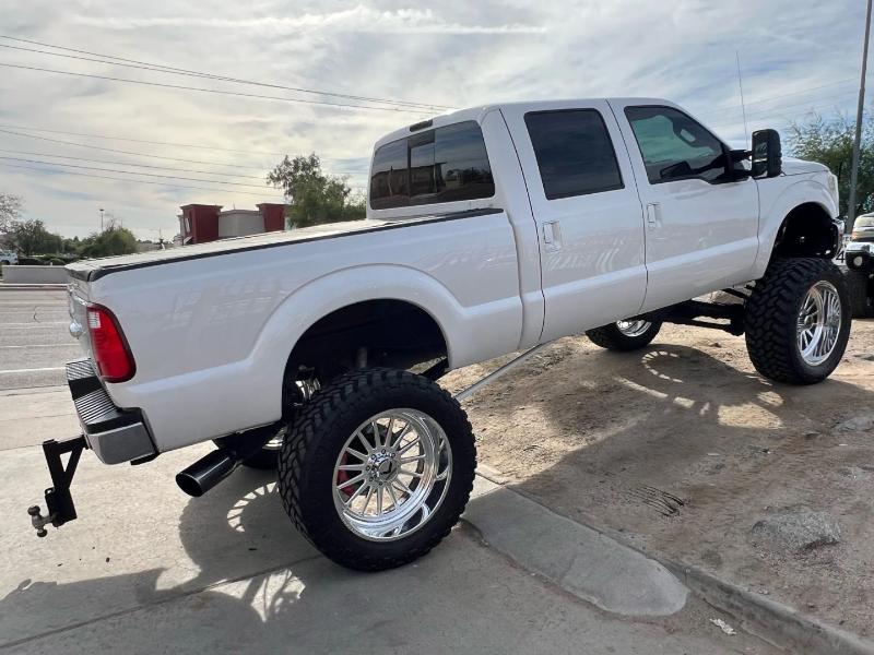 Ford F-250 SD Lariat Crew Cab 4WD 2011