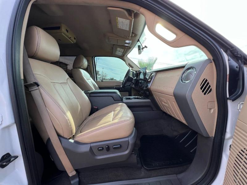 Ford F-250 SD Lariat Crew Cab 4WD 2011