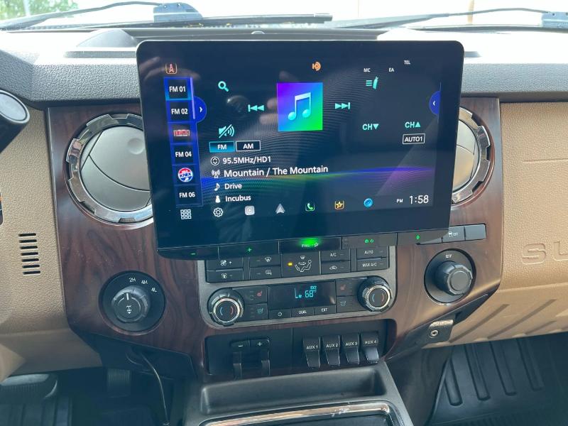 Ford F-250 SD Lariat Crew Cab 4WD 2011