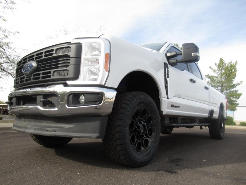 Ford F-250 SD XL Crew Cab Long Bed 4WD 2023