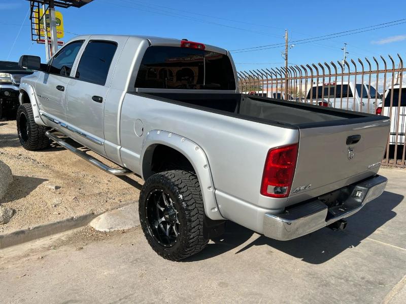 Dodge Ram 2500 Laramie Mega Cab 4WD 2006