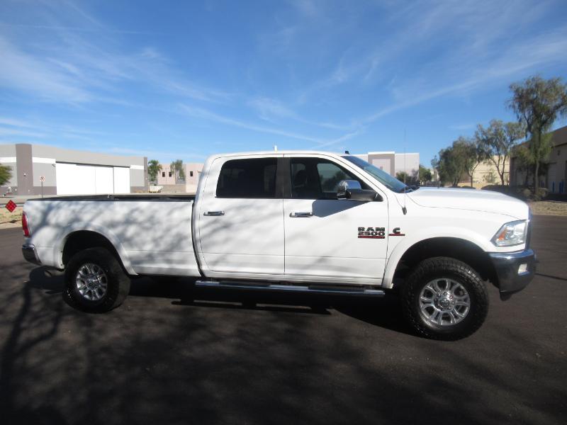 RAM 2500 Laramie Crew Cab LWB 4WD 2015