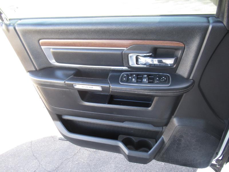 RAM 2500 Laramie Crew Cab LWB 4WD 2015