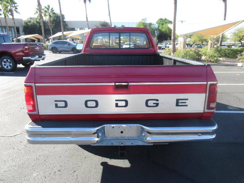 Dodge D250 Reg. Cab 8-ft. Bed 2WD 1992