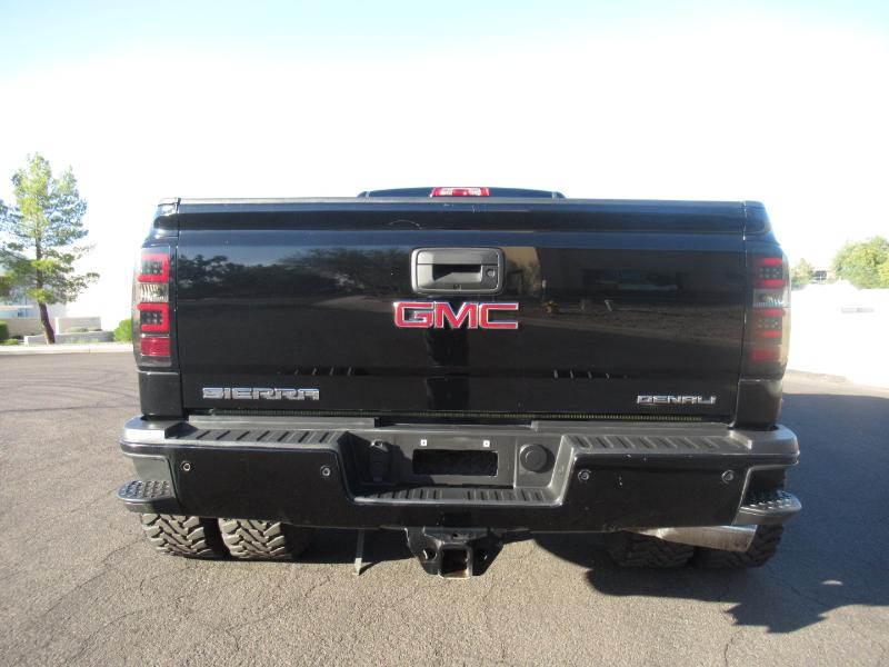 GMC Sierra 3500HD Denali Crew Cab 4WD 2015