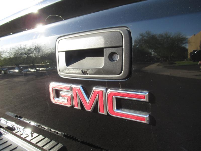 GMC Sierra 3500HD Denali Crew Cab 4WD 2015