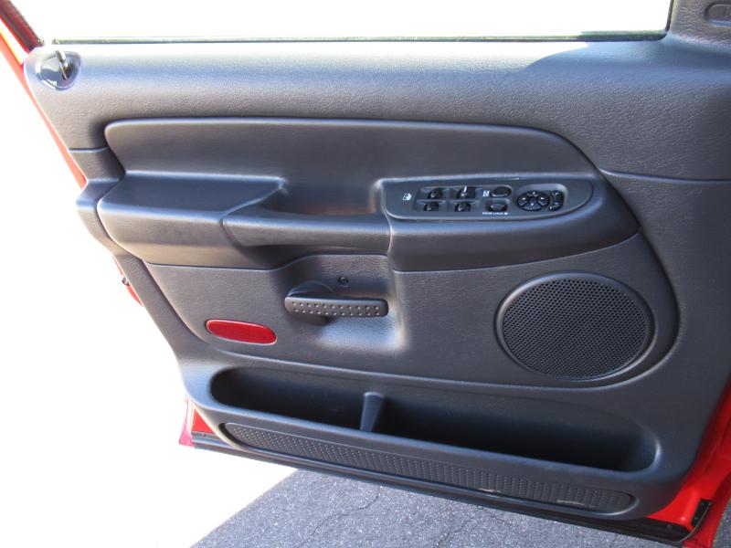 Dodge Ram 3500 SLT Crew Cab LWB 2WD 2005