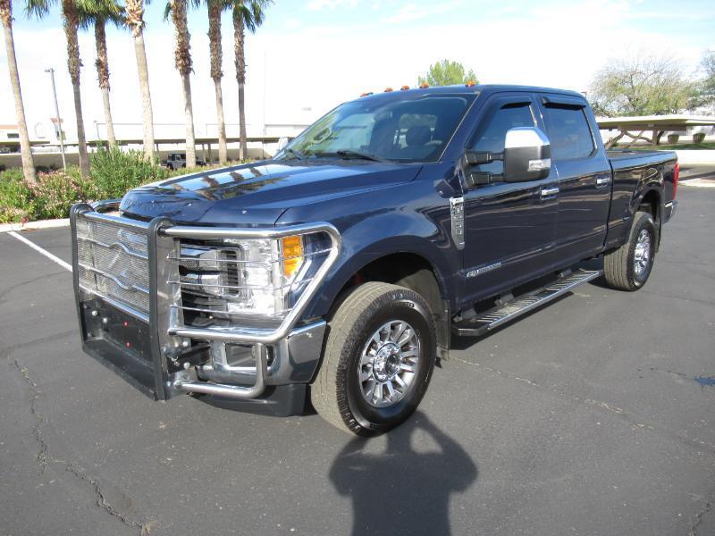 Ford F-250 SD XLT Crew Cab 4WD 2017