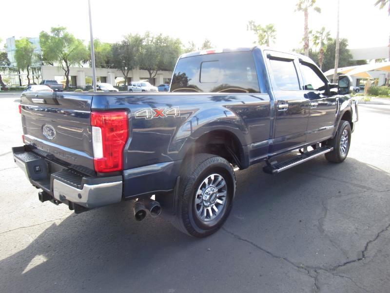 Ford F-250 SD XLT Crew Cab 4WD 2017