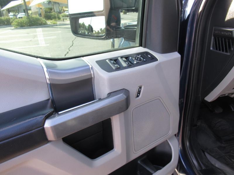 Ford F-250 SD XLT Crew Cab 4WD 2017