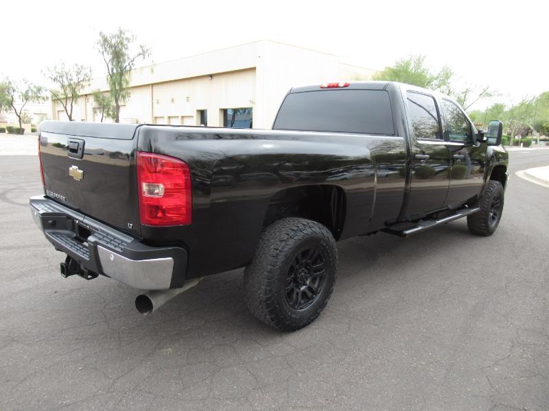 Chevrolet Silverado 2500HD LT Crew Cab 4WD 2011